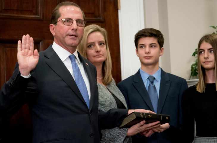 Alex Azar with his wife Jennifer Azar and two children.